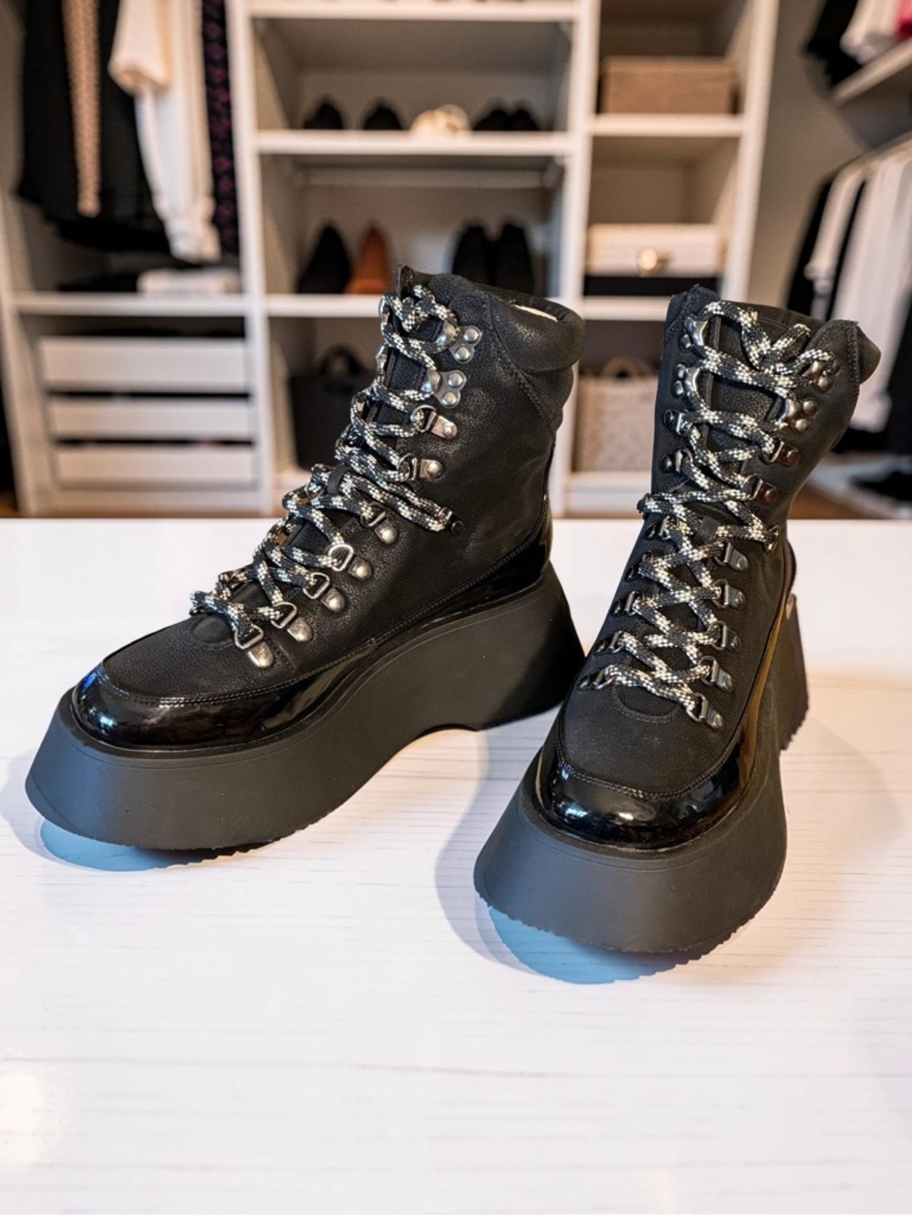 Sam Edelman Circus NY Sz 7.5 Black Patent Leather Platform Combat Boots (SH348)
